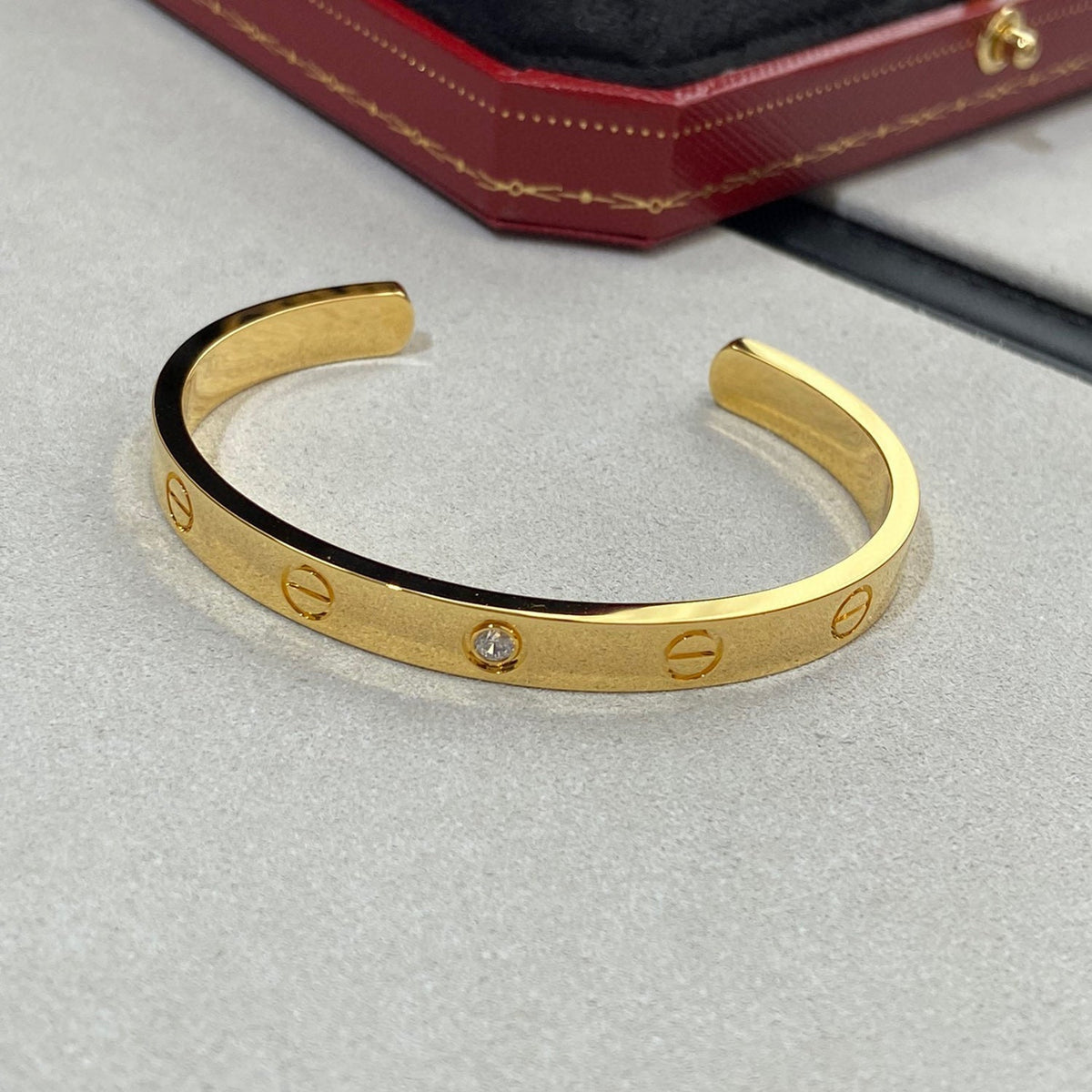 [Stellar Jewelry]LOVE BRACELET 6.1MM 1 DIAMOND OPEN CUFF