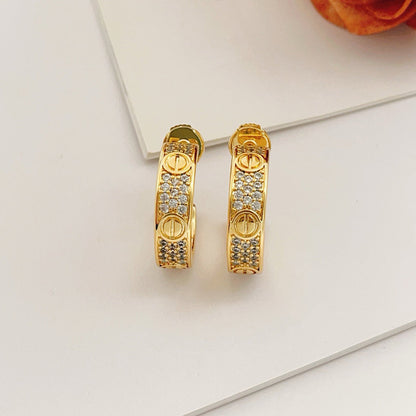 [Stellar Jewelry]LOVE 5.5MM DIAMOND PAVED EARRINGS