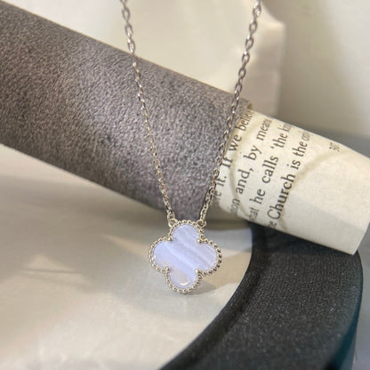 [Stellar Jewelry]CLOVER 15MM BLUE CHALCEDONY NECKLACE SILVER