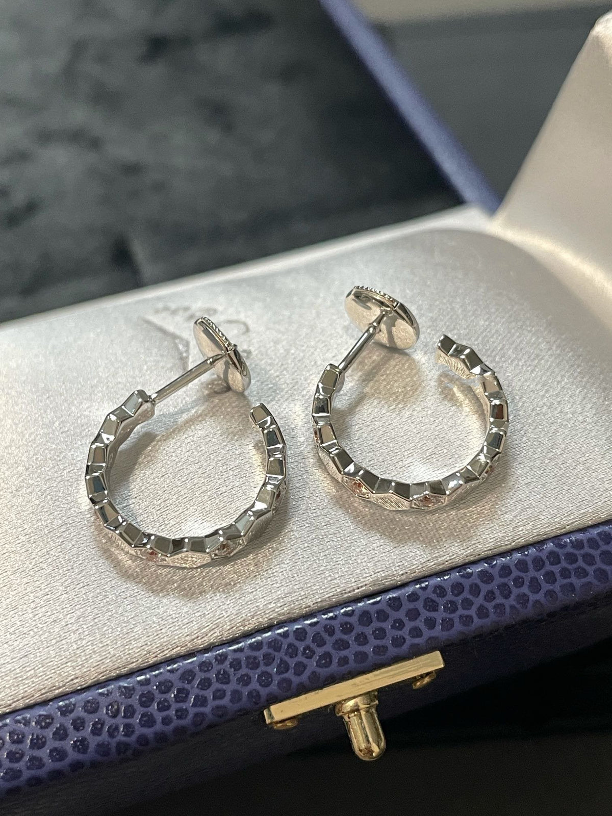 [Stellar Jewelry]Hollow Design Four-Leaf Clover Flower Shape Ring