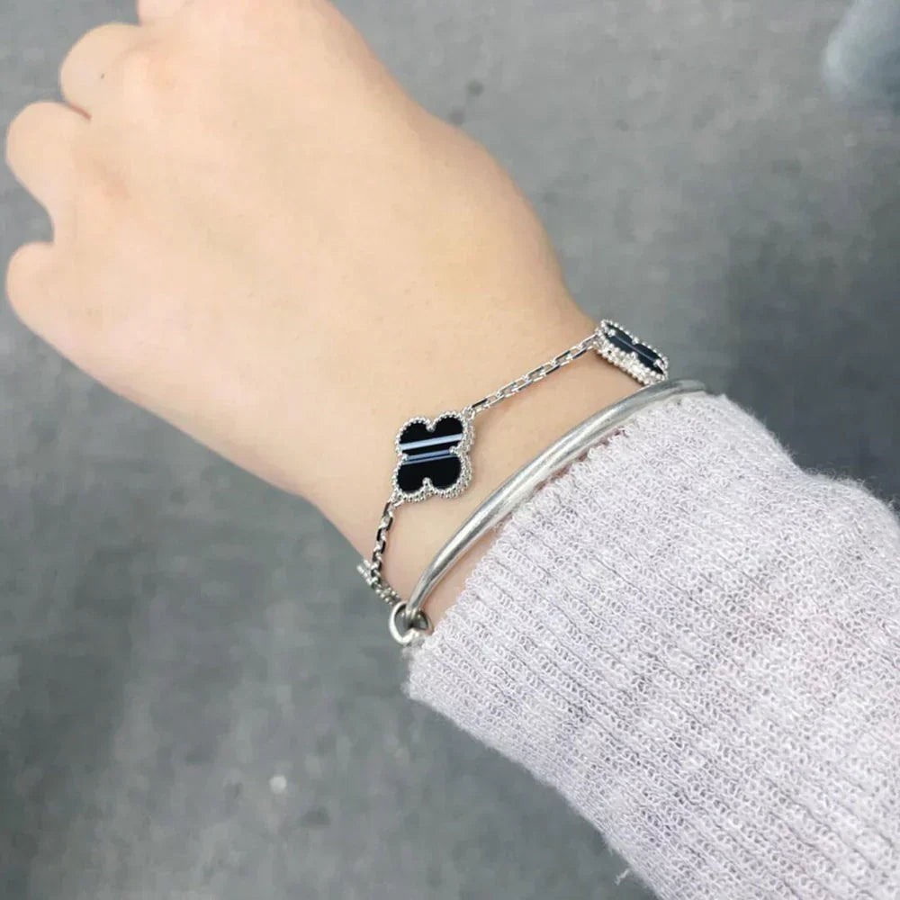 [Stellar Jewelry] CLOVER 5 MOTIF PULSAR STONE BRACELET COLLECTION