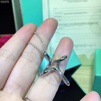 [Stellar jewels]CROSS NECKLACE STERLING SILVER MATERIAL