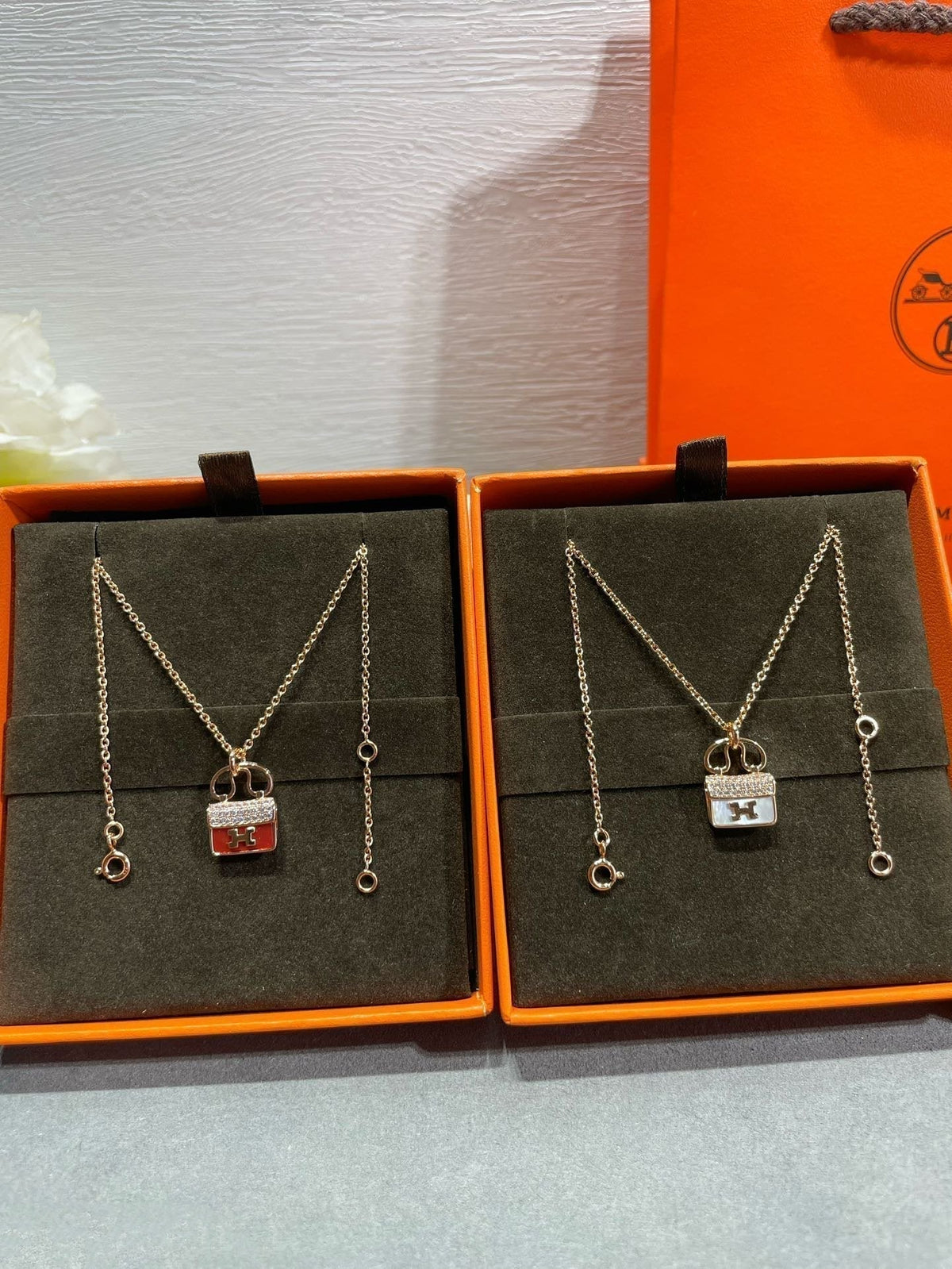 [Stellar Jewelry]H CIRCE MOISSANITE PENDANT NECKLACE GOLD