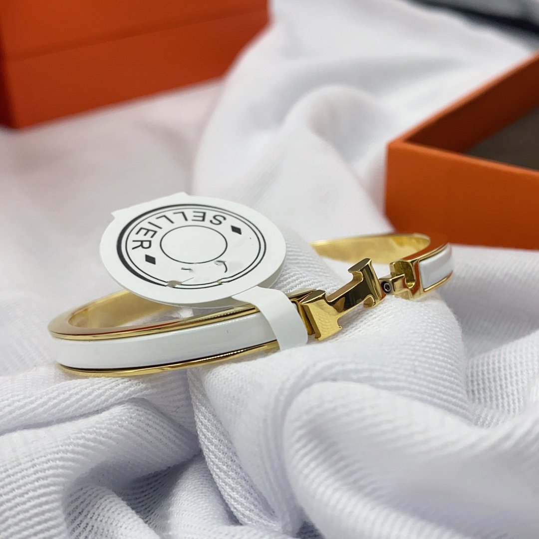 [Stellar Jewelry]CLASSIC HM CLIC WHITE 8MM ENAMEL BRACELET
