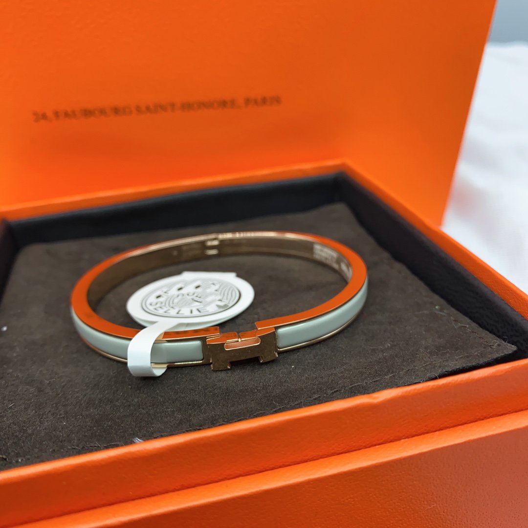 [Stellar Jewelry]CLASSIC HM CLIC GREEN 8MM ENAMEL BRACELET