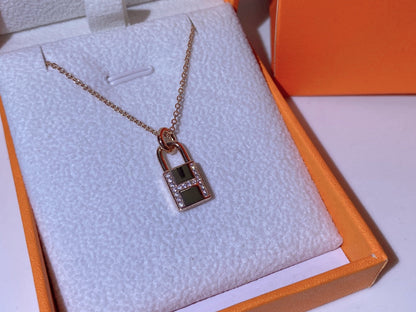 [Stellar Jewelry]HM ADVANCED NICHE LOCK HEAD NECKLACE DIAMONDS