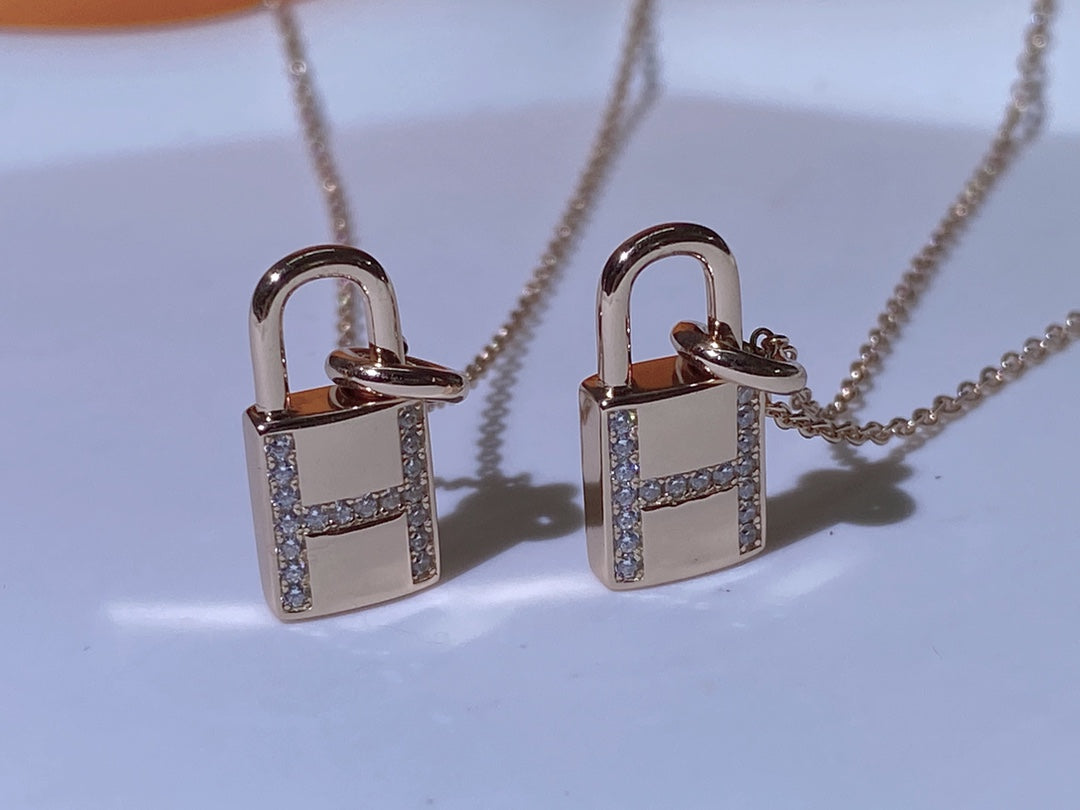 [Stellar Jewelry]HM ADVANCED NICHE LOCK HEAD NECKLACE DIAMONDS