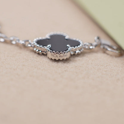 [Stellar Jewelry] CLOVER 5 MOTIF ONYXS BRACELET COLLECTION
