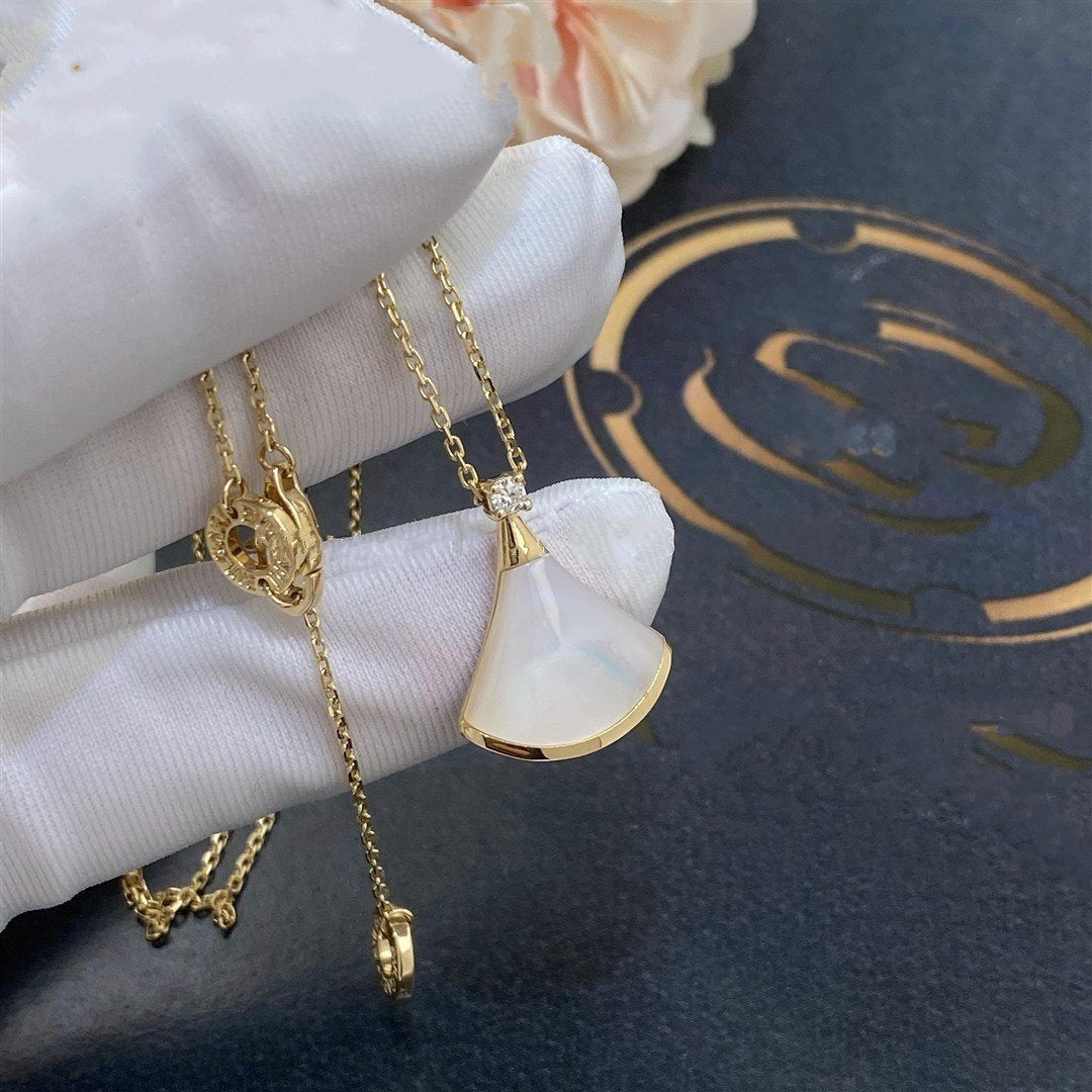 [Stellar Jewelry]DREAM NECKLACE WHITE MOP GOLD 1 DIAMOND