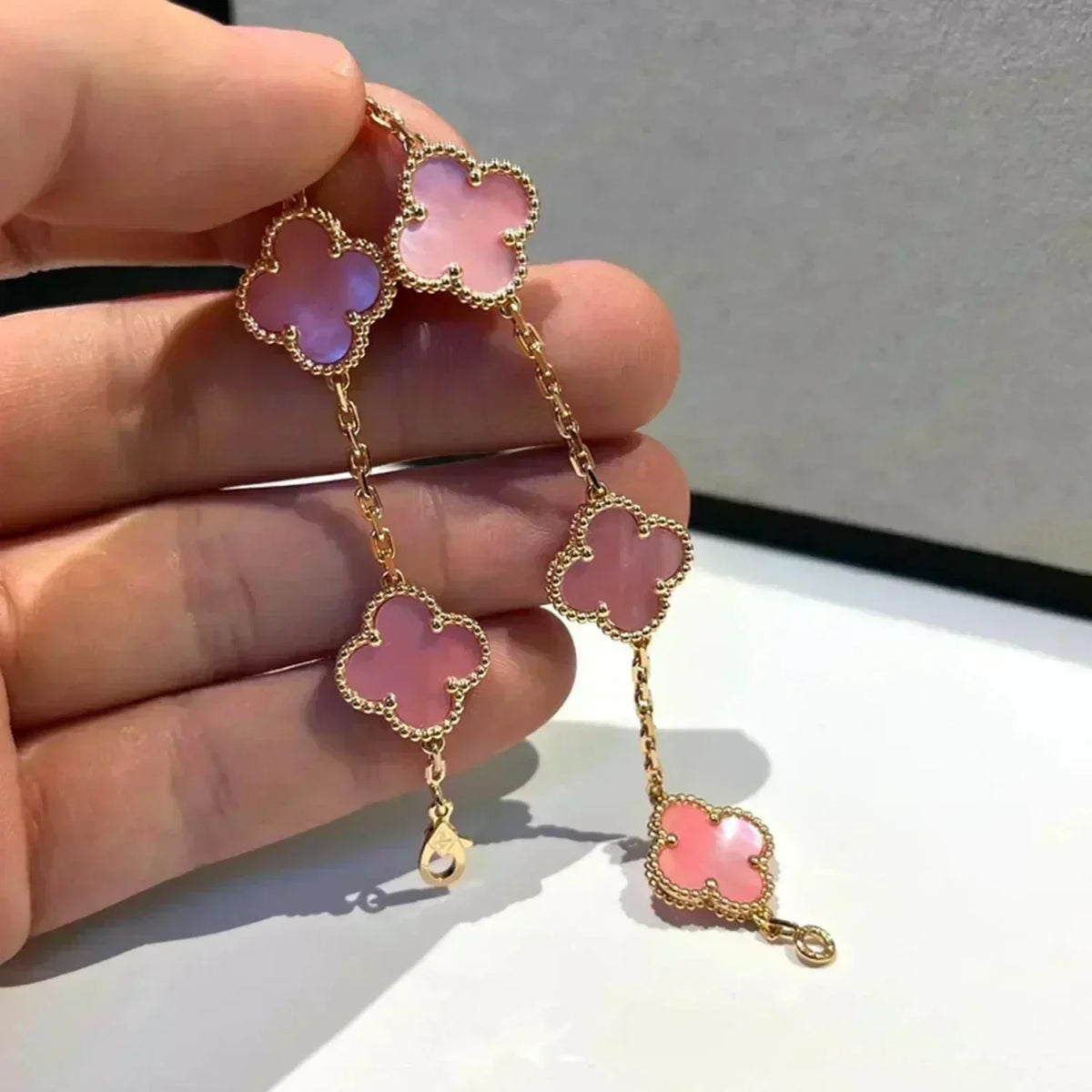 [Stellar Jewelry] CLOVER 5 MOTIFS  PINK MOP BRACELET COLLECTION