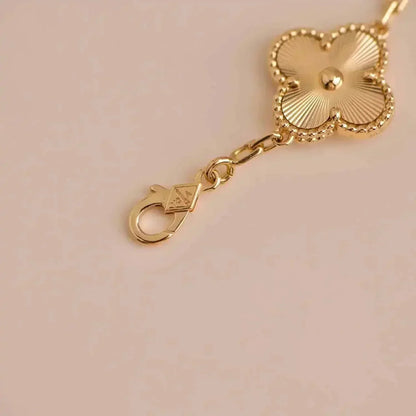 [Stellar Jewelry] CLOVER 5 MOTIF LASER BRACELET COLLECTION