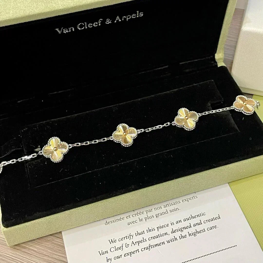 [Stellar Jewelry] CLOVER 5 MOTIF LASER BRACELET COLLECTION