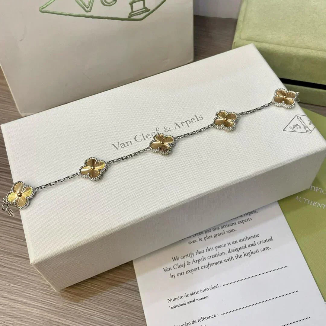 [Stellar Jewelry] CLOVER 5 MOTIF LASER BRACELET COLLECTION