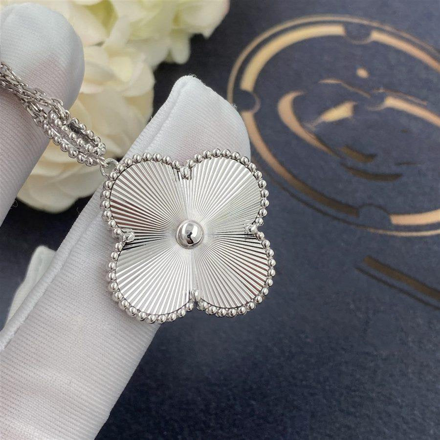 [Stellar Jewelry]CLOVER 25MM SILVER BIG CLOVER NECKLACE