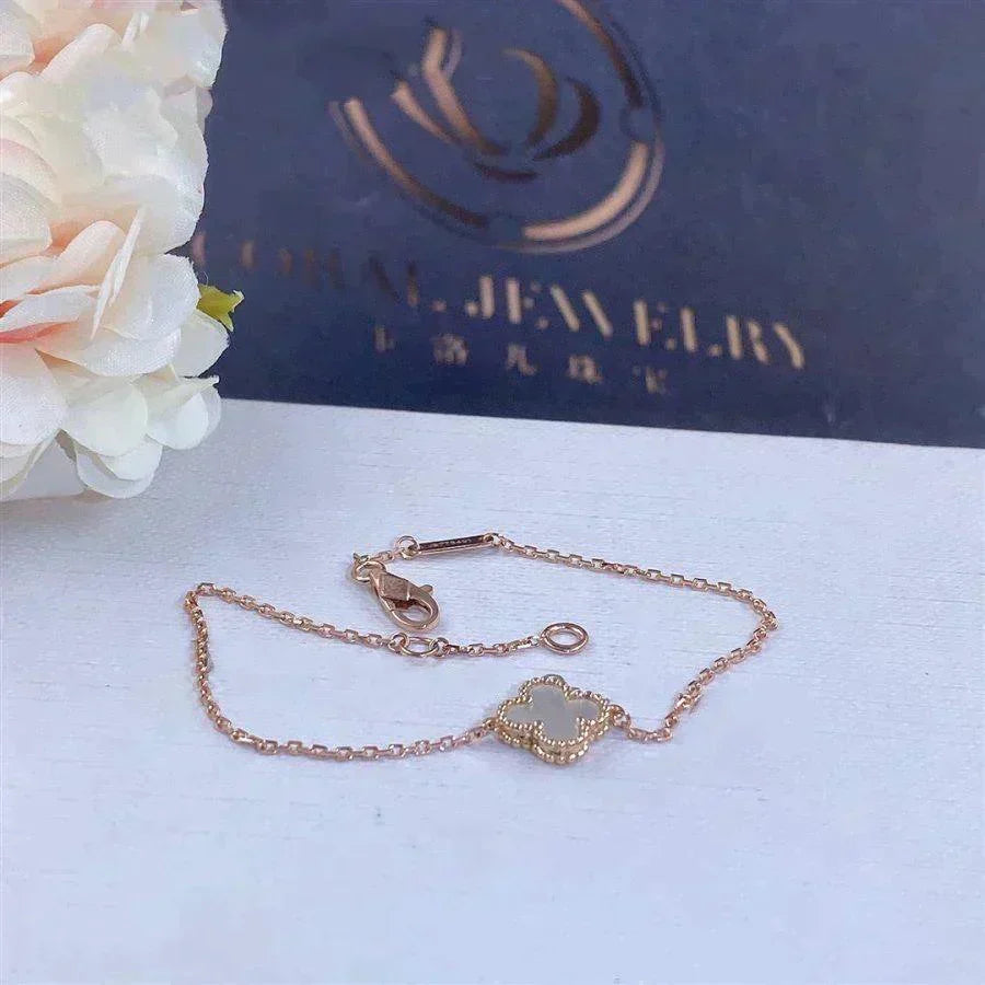 [Stellar Jewelry]CLOVER WHITE MOP SINGLE FLOWER BRACELET