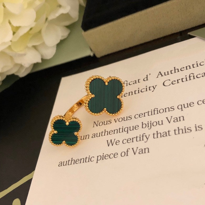 [Stellar Jewelry]CLOVER BETWEEN THE FINGER RING