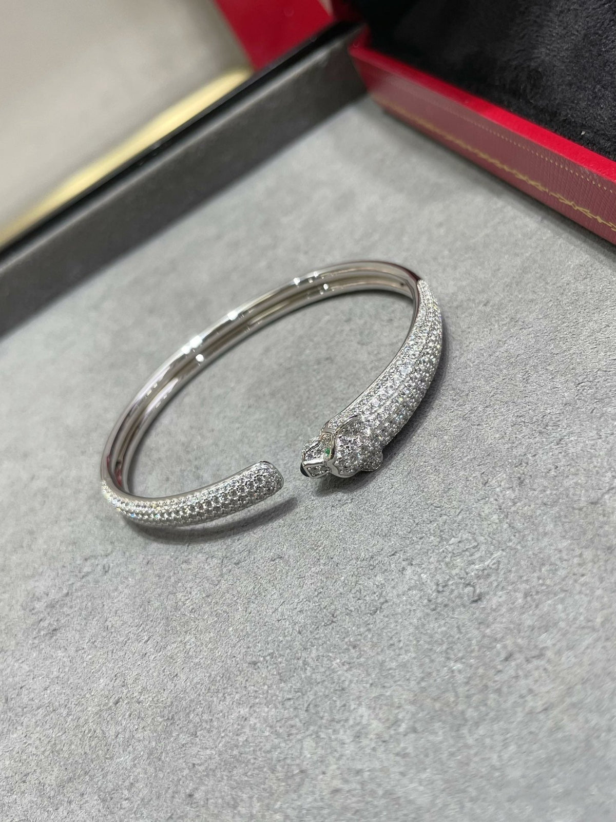[Stellar Jewelry]PANTHERE FULL DIAMOND OPEN BRACELET