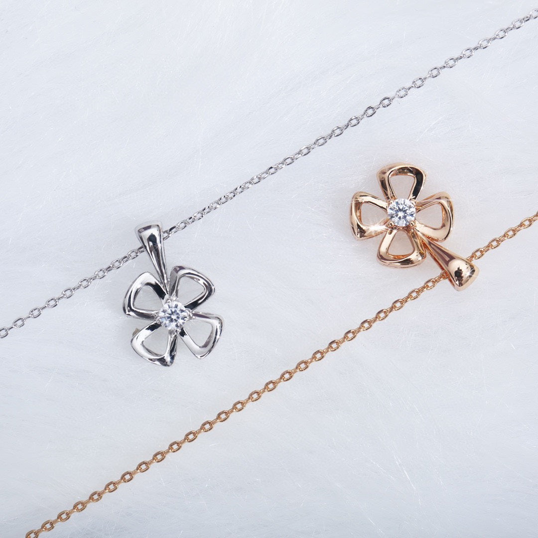[Stellar Jewelry]FIOREVER NECKLACE DIAMOND CENTER