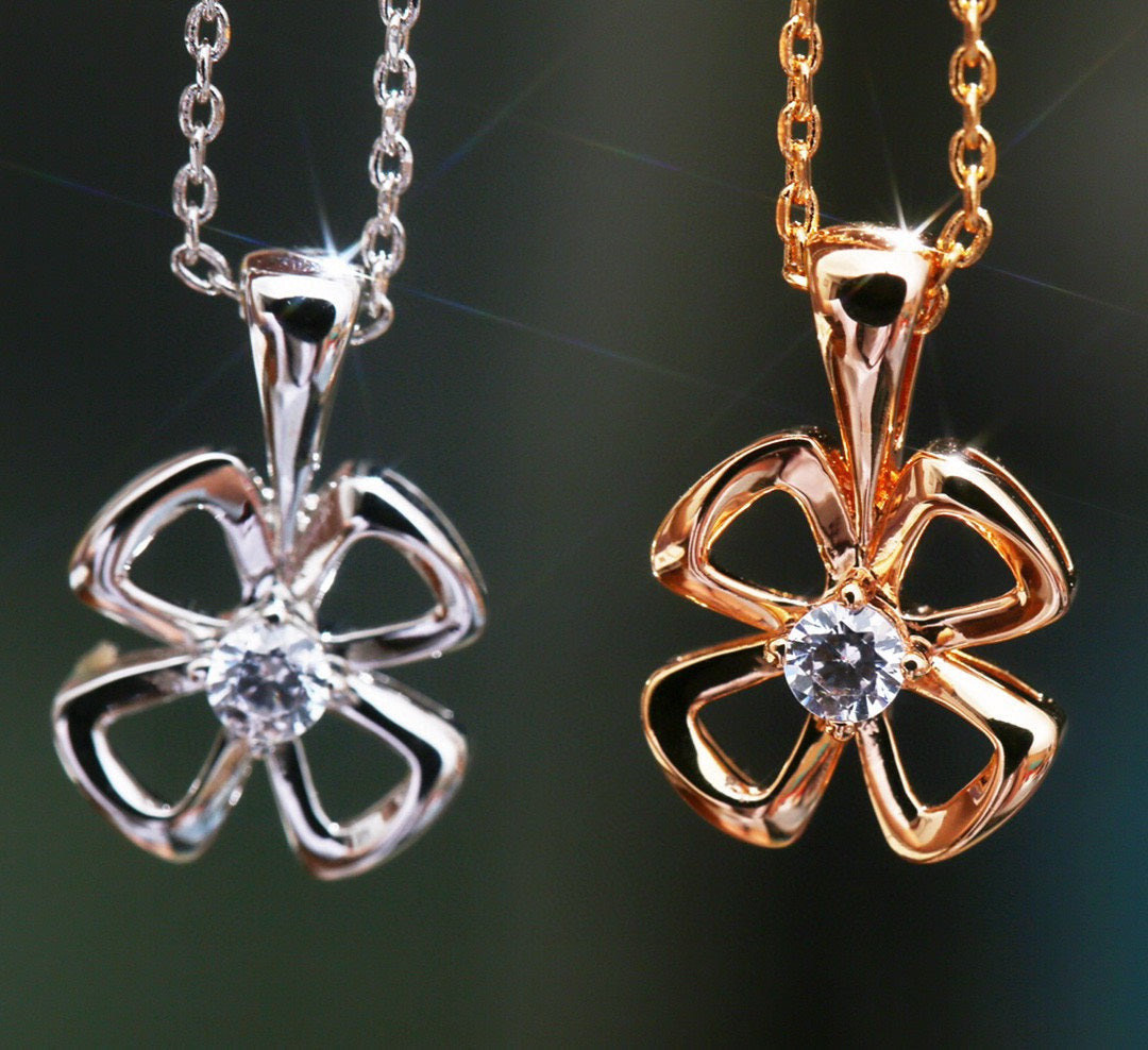 [Stellar Jewelry]FIOREVER NECKLACE DIAMOND CENTER